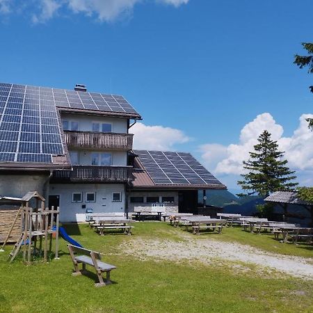 Отель Planinski Dom Vrhe Trbovlje Экстерьер фото