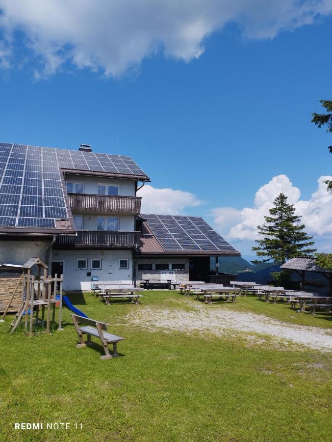 Отель Planinski Dom Vrhe Trbovlje Экстерьер фото
